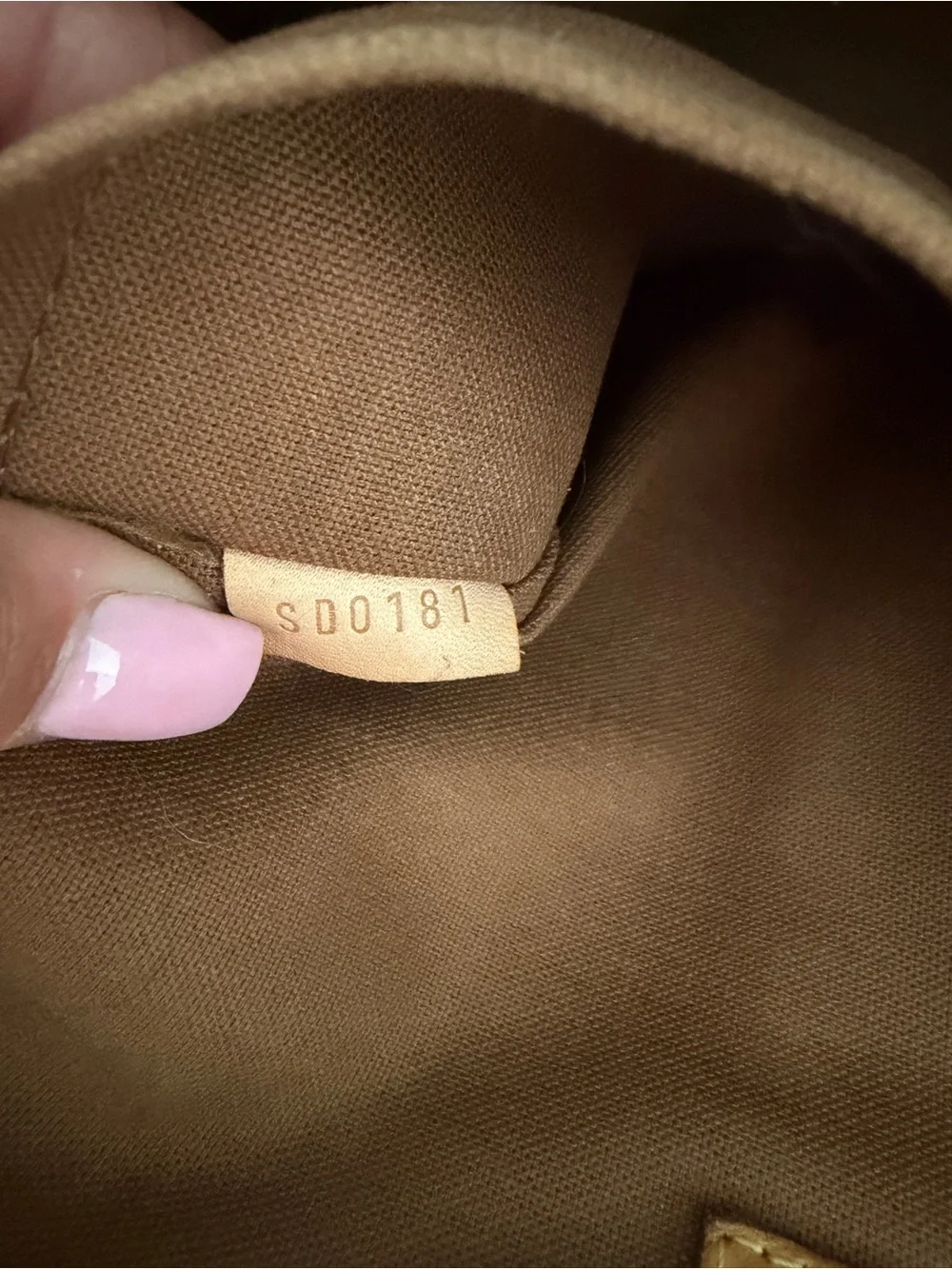 Louis Vuitton Monogram Canvas Tote in Brown with Tan Leather Trim - Picture 6 of 9